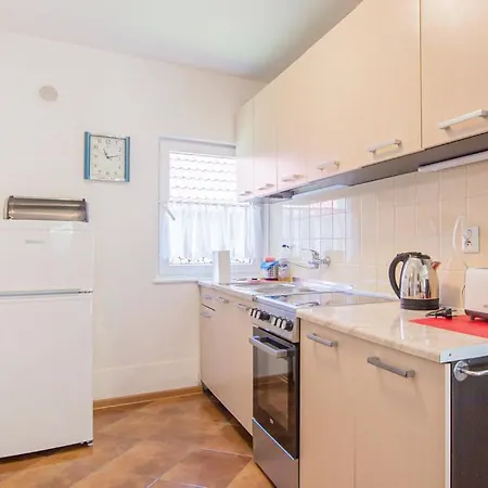 Holiday home Posejdon Wydmowa 16/2 *